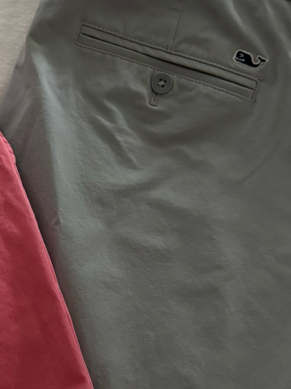 Vineyard Vines Men's Gray 7” Golf Shorts